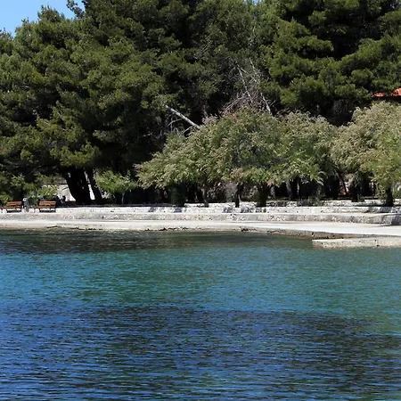 Hébergement de vacances House With Wifi Veli Iz, Iz - 25821 Veli Iž